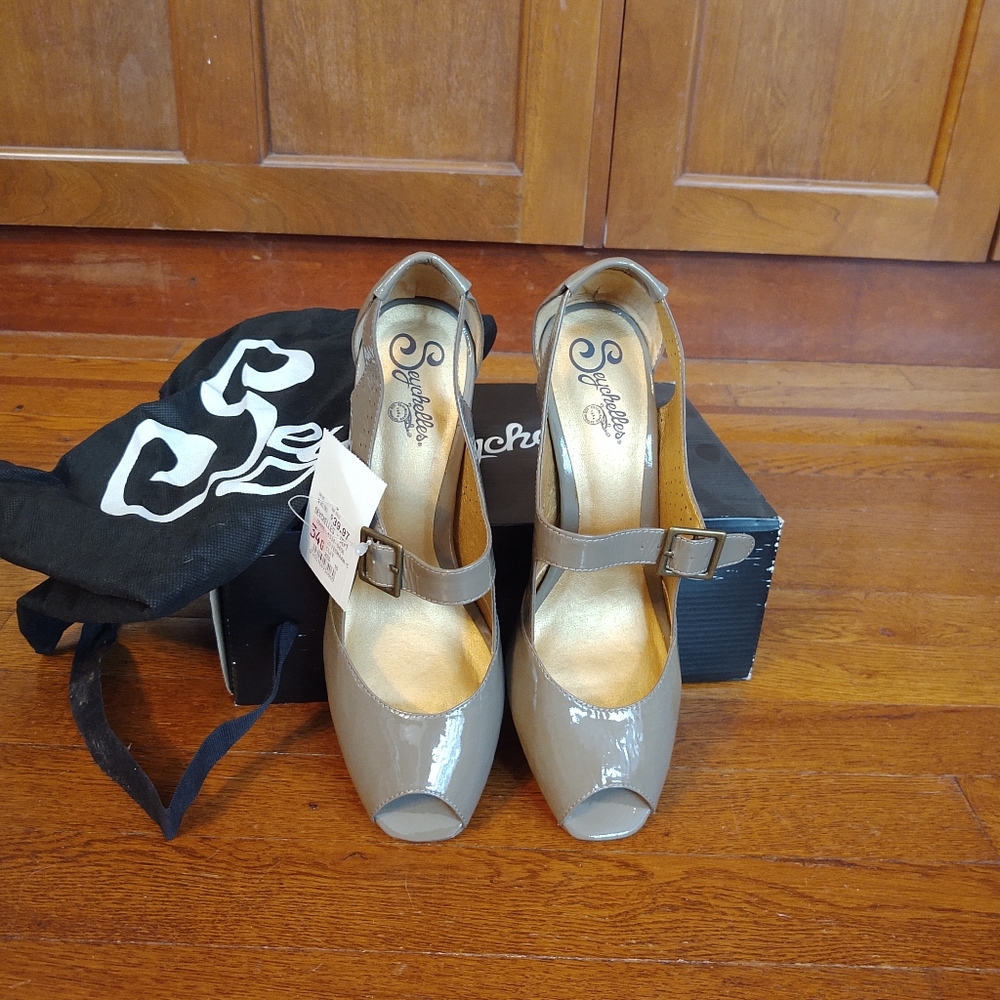 Seychelles Pumps